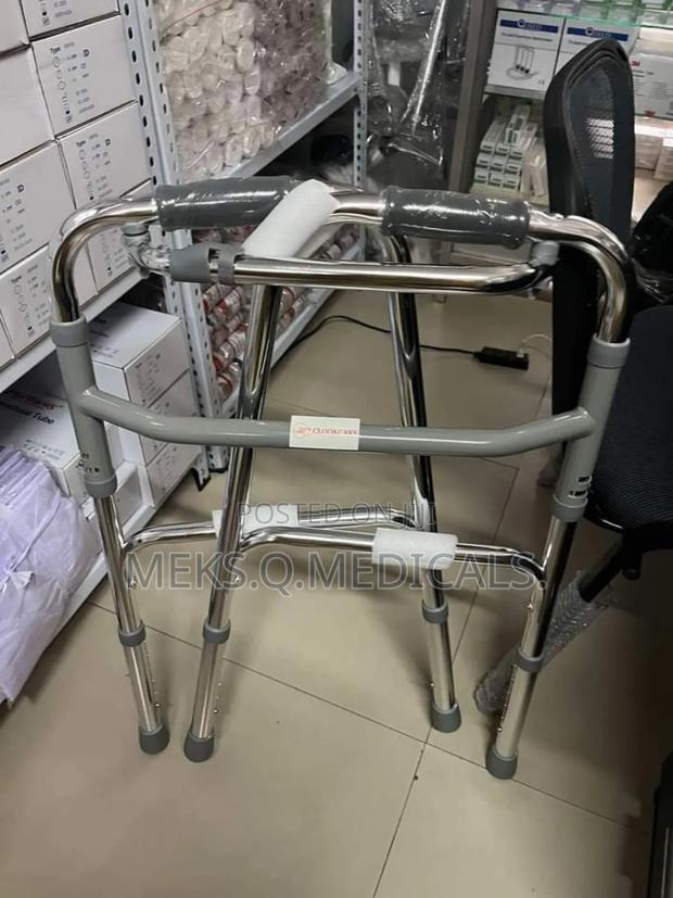 Walker Without Wheels ( Zimmer Frame) · Photo 1