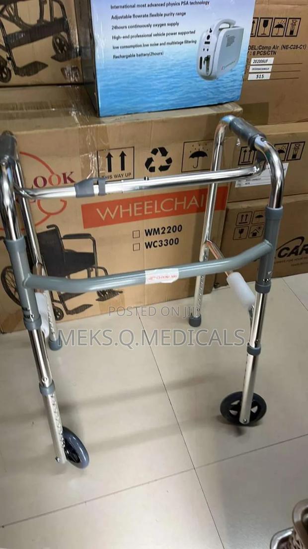 Walker With Wheels · Photo 1