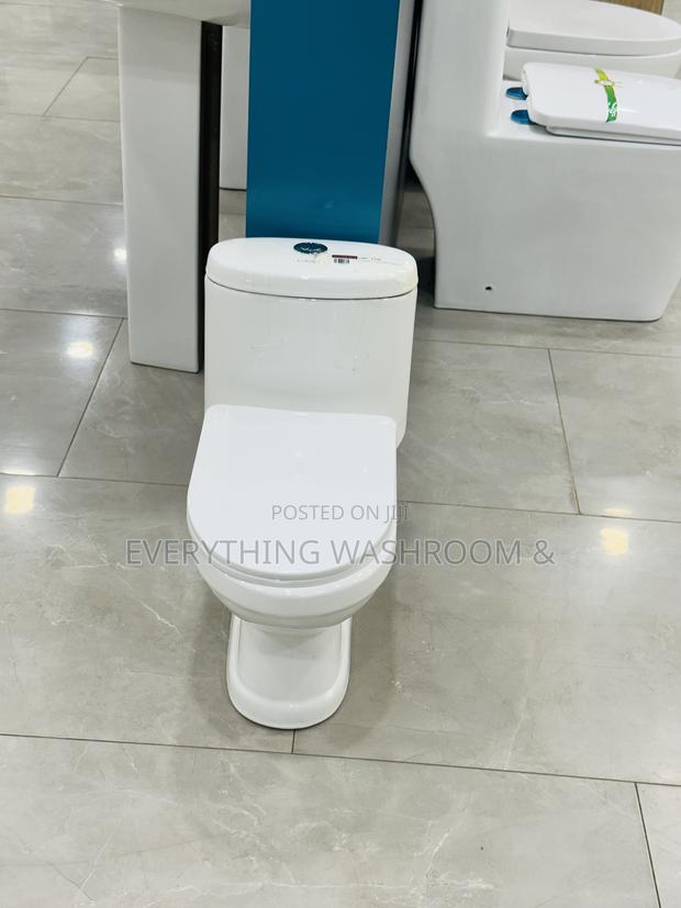 Kid’S Water Closet_ Cute Water Closet for Kids · Photo 1