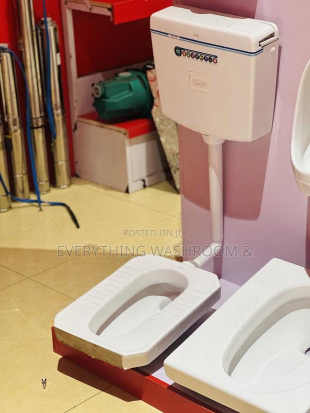 Twyford Squatting WC and Water Tank Complete_ Squatting WC · Photo 5