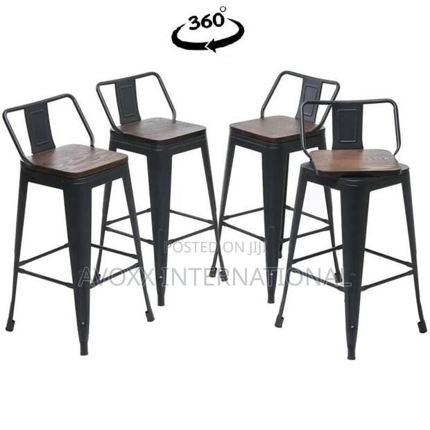 Milanhomme
Kaleo Swivel Solid Wood Counter Bar Stool 4 PCS · Photo 1