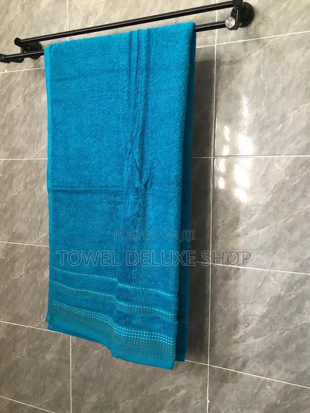 Turquoise Color Towel · Photo 1