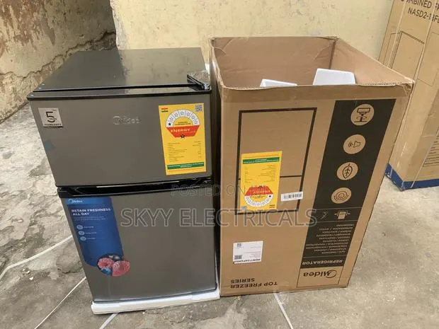 Midea 87litres DoubleDoor Fridge · Photo 1