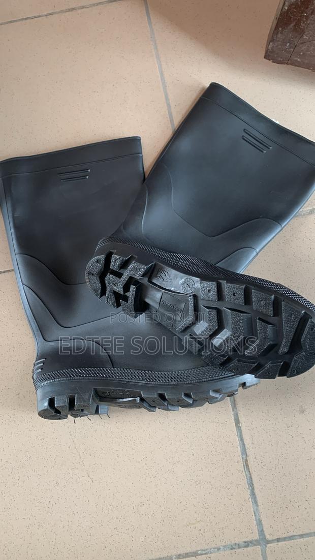 Black Wellington Boot · Photo 1