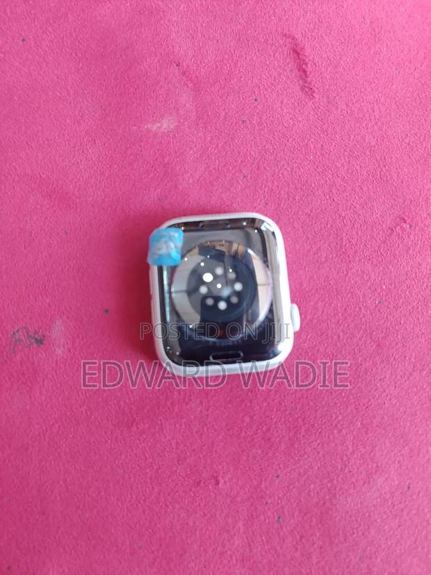 Apple Series 6 44mm · Photo 2