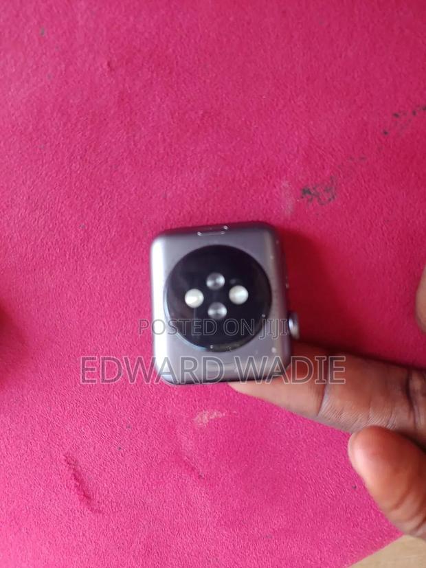 Apple Serie 3 42mm · Photo 3
