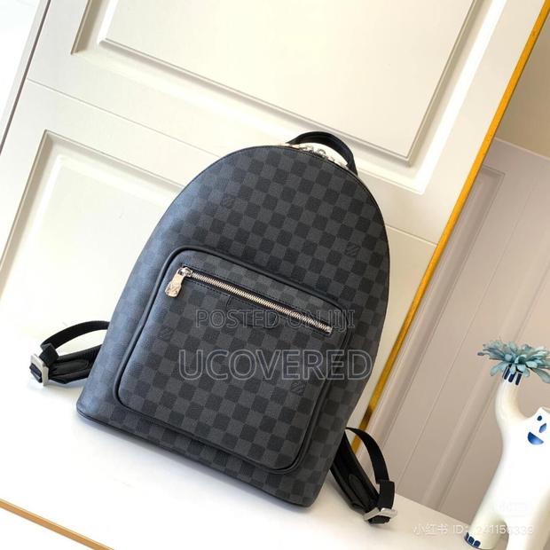 Branded Luxury Leather Backpack · Photo 5
