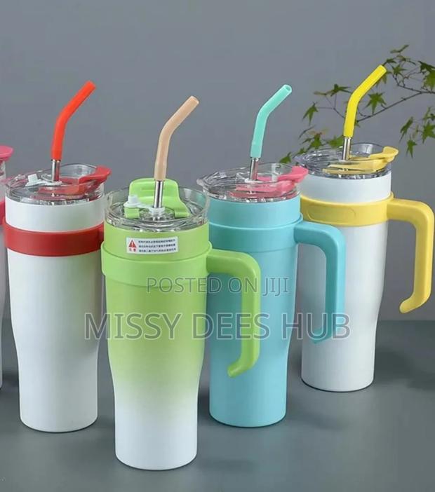 2-Colour Stanley Cup · Photo 1