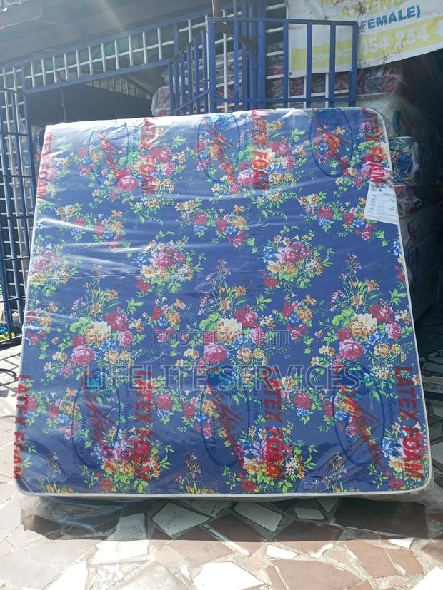 Trusted Mattress 14" Queen Size High Density /Latex Foam · Photo 2