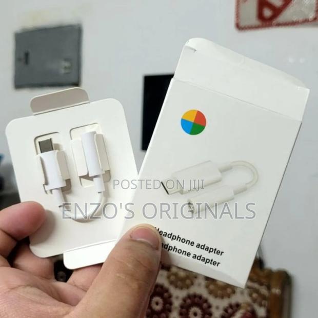 Google Pixel Usb-C to 3.5mm Headphone Jack Audio Adapter · Photo 2