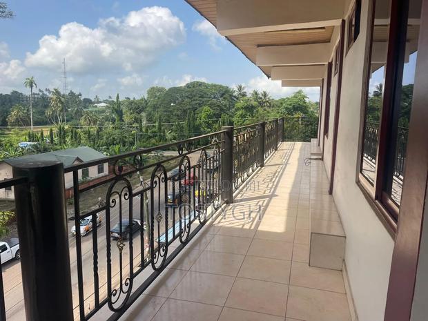 Twin Multipurpose 8 Storey Plaza · Photo 7