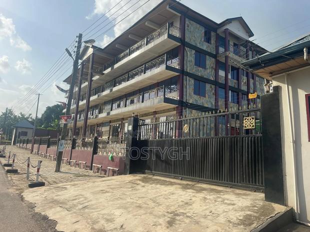 Twin Multipurpose 8 Storey Plaza · Photo 8