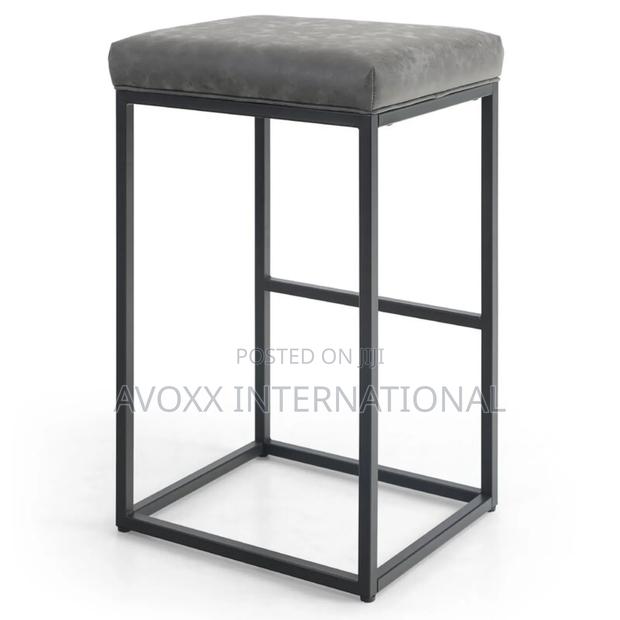 Borgen Counter Bar Stool · Photo 1