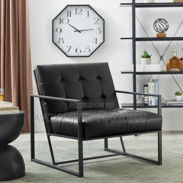 Glitzhome Leatherette Button-Tufted Accent Arm Chair · Photo 8