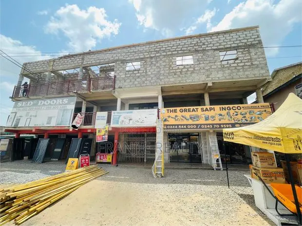 Double Shop for Rent at Kasoa · Photo 1