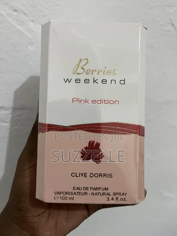 Berries Weekend Pink Edition by Clive Dorris · Photo 1