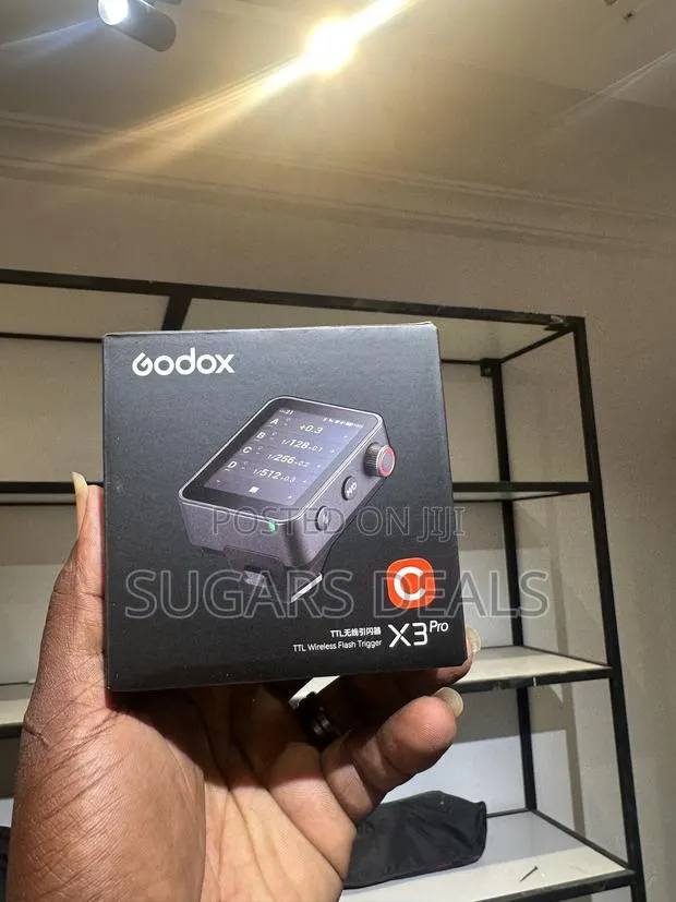 Godox X3Pro C Touchscreen TTL Wireless Flash Trigger for Canon · Photo 1