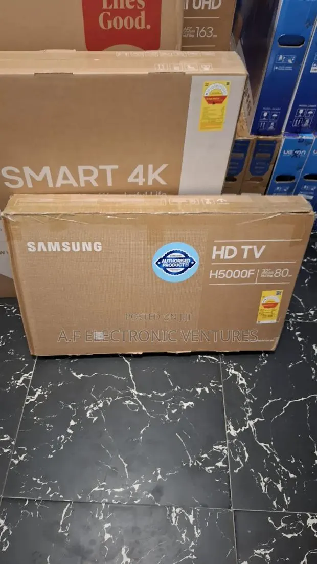 Samsung 32-Inch Smart TV (Full HD TV) · Photo 1