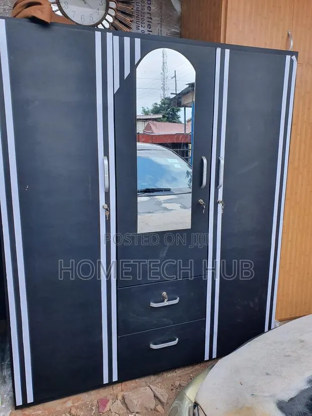 3 in 1 Wardrobe · Photo 1