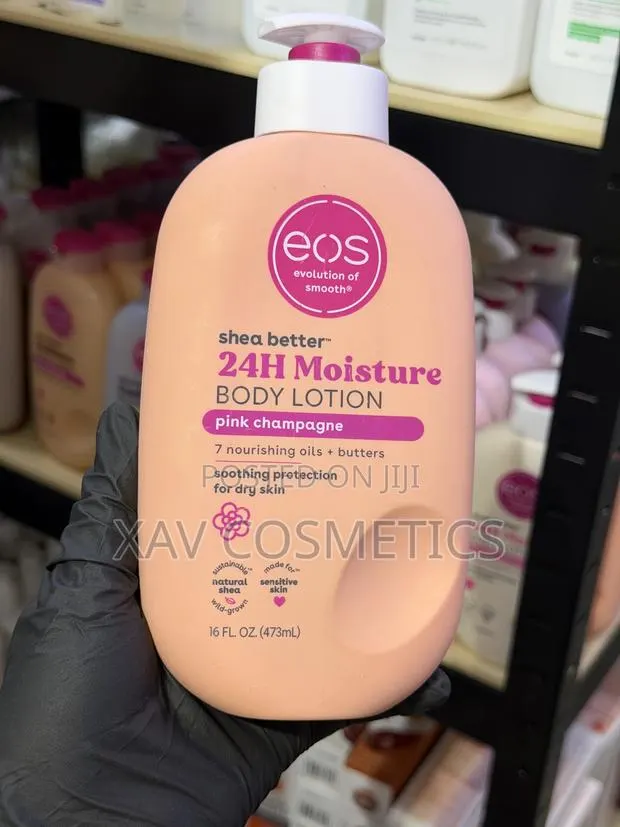 Eos Pink Champagne Lotion · Photo 1