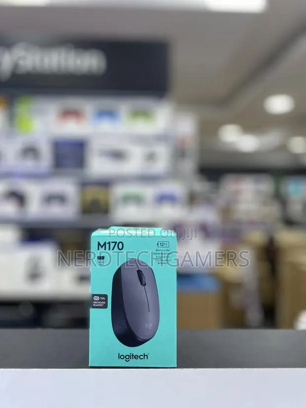 Logitech M170 · Photo 1