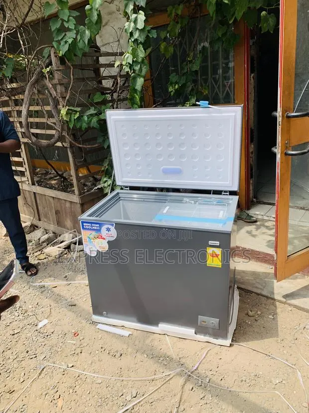 Available Now at Store NAS-400fl Chest Freezer Single Door · Photo 1