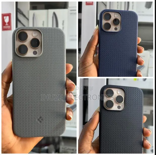 Spigen Mag Armor (Magfit) Case for iPhone 16pro Max · Photo 1