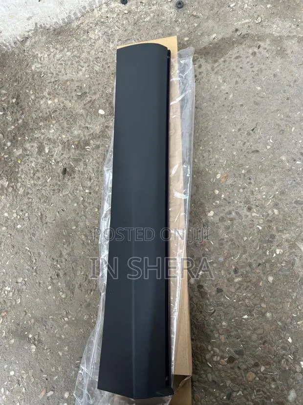 Mitsubishi Outlander Moulding 2022 2023 2024 2025 · Photo 1
