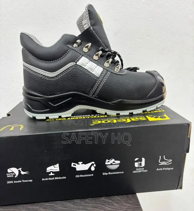 Safety Boots · Photo 1