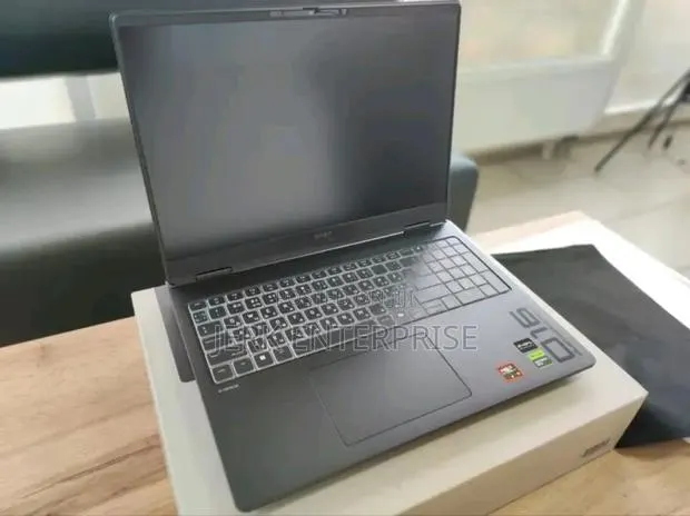 New Laptop HP OmniBook Ultra Flip 14" 16GB AMD Ryzen 9 SSD 1T · Photo 1