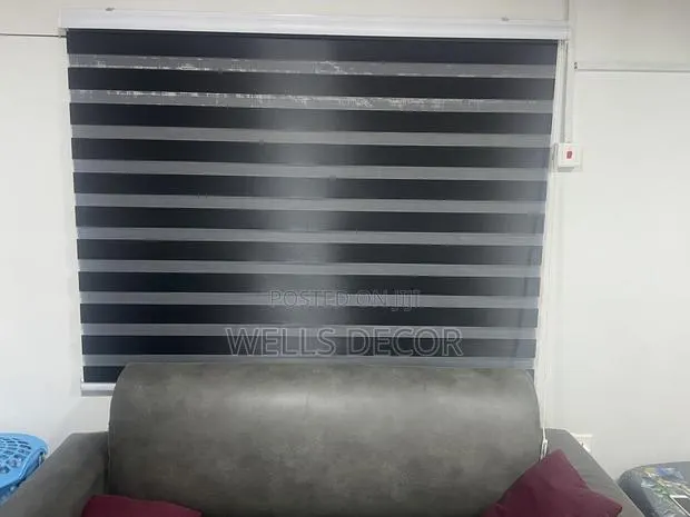 Premium Blinds for Sophisticated Space · Photo 1