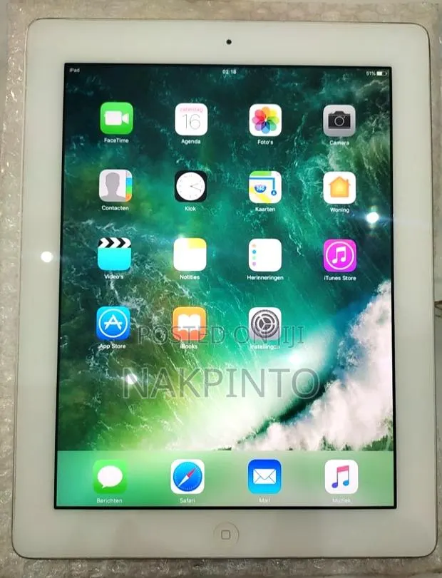 Apple iPad 4 Wi-Fi 64 GB White · Photo 1