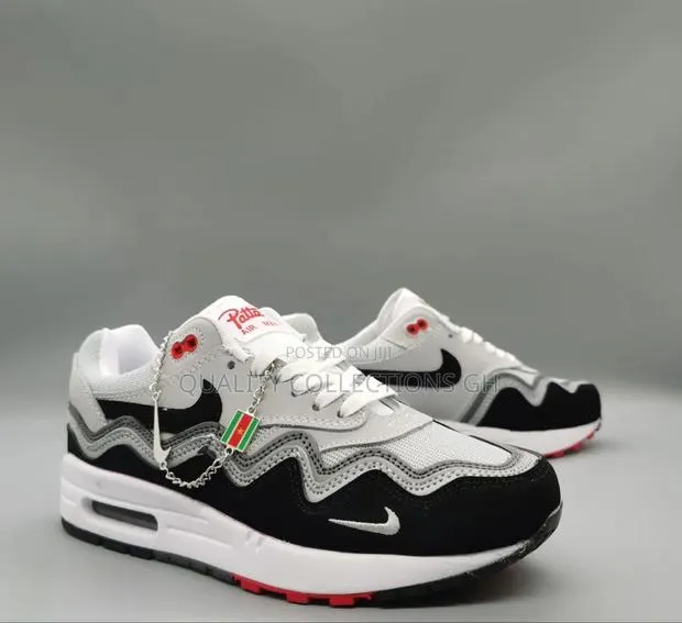 Nike Airmax 1 Patta Black Grey · Photo 1