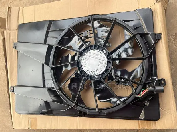 Hyundai Santa Fe 2023 2024 2025 Radiator Fan · Photo 1