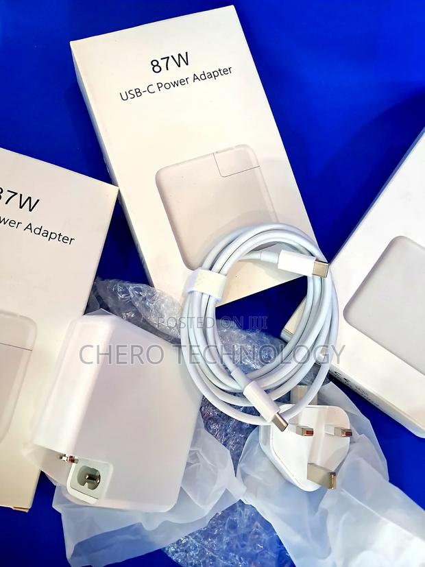 Macbook Type C Power Adapter 87w · Photo 1