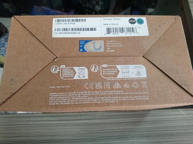 Unifi Lite 8-Port Gigabit Poe+ Compliant Managed Switch · Photo 3