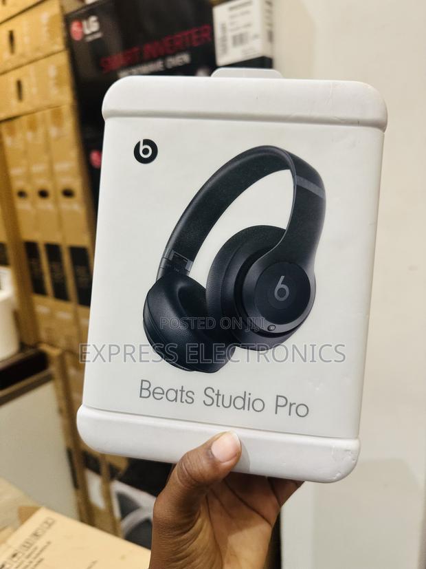 Original Pro Studio Beats Headphones · Photo 1
