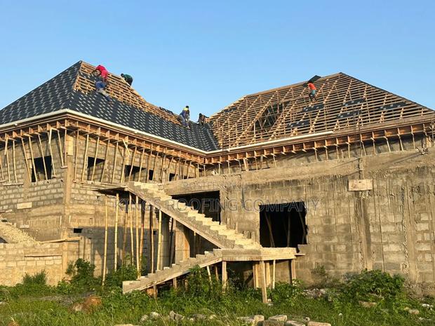 Concrete Parapet, Wood-Work Structure and Euro-Tiles · Photo 2