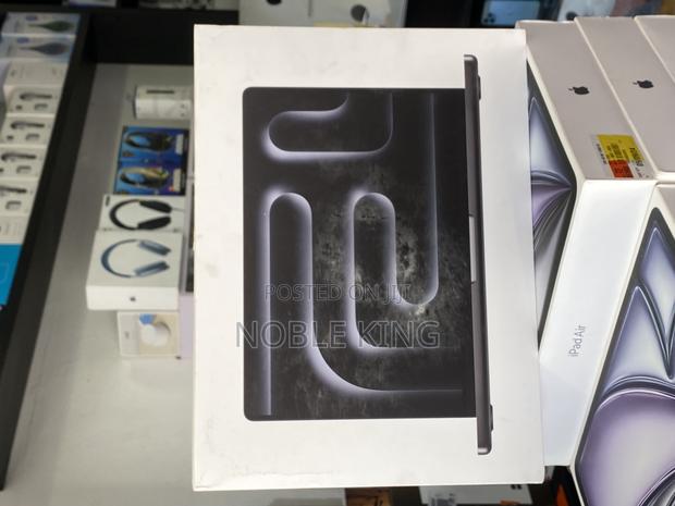 New Laptop Apple MacBook Pro 2024 M4 Pro 14-Inch 24GB SSD 512GB · Photo 2
