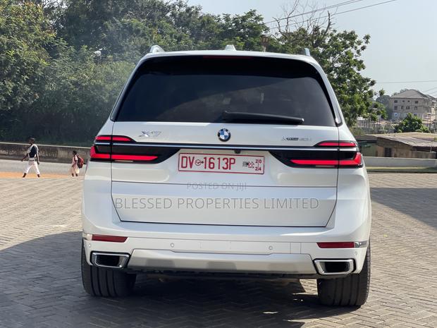 BMW X7 xDrive40i 2023 White · Photo 6