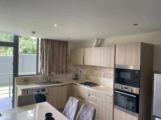 Fully Furnished 2 Bedroom Apartment at Airport West · Photo 7
