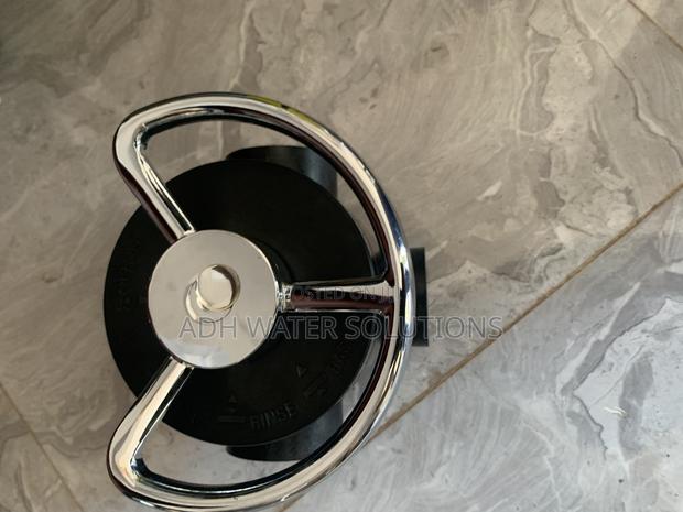 Manual Multiport Valve · Photo 1