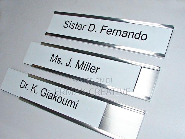 Door Label With Holder · Photo 7