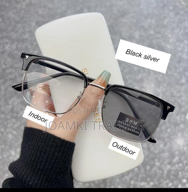 2 In 1 Photochromic Anti Blue Light Glasses For Men Women · Photo 6