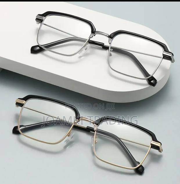 2 In 1 Photochromic Anti Blue Light Glasses For Men Women · Photo 2