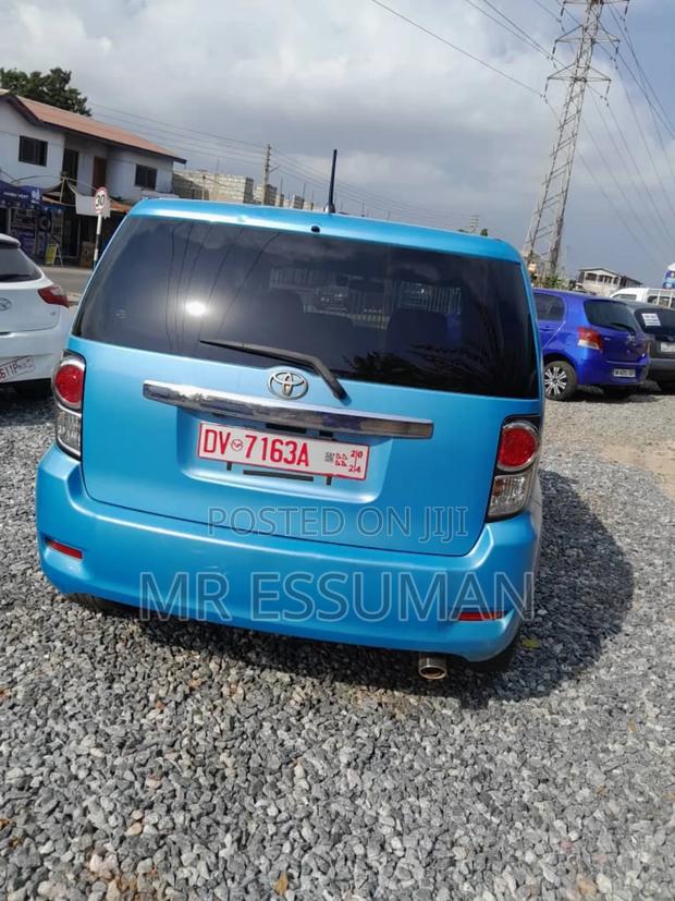 Toyota Corolla L 4dr Sedan (1.8L 4cyl 5M) 2012 Blue · Photo 3