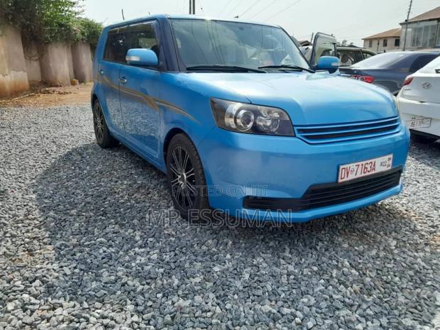 Toyota Corolla L 4dr Sedan (1.8L 4cyl 5M) 2012 Blue · Photo 4