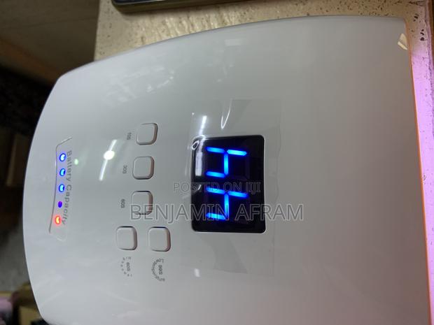Cordless Nail UV Lamp · Photo 2