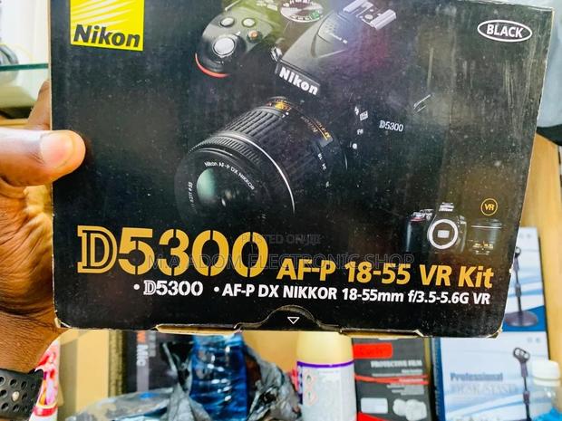Versatile Nikon D5300 With Lens · Photo 1