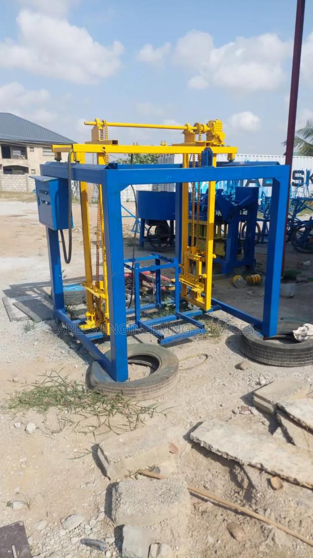Automatic Hydraulic Block Machine · Photo 3